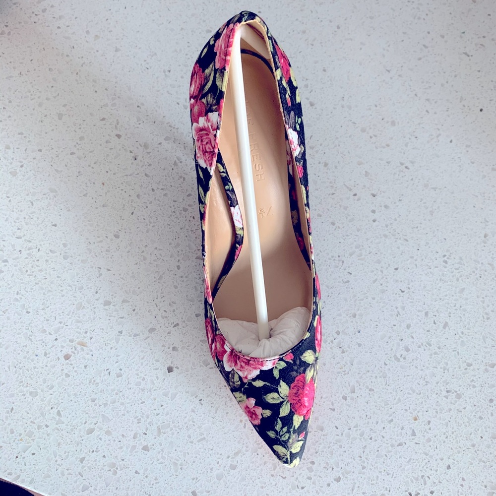Joe Fresh Spring High Heels - Picture 2 of 3